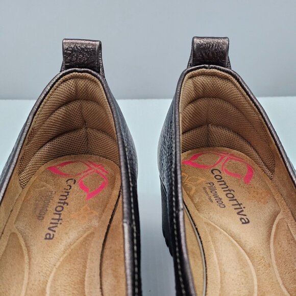 Comfortiva Dillon Loafer Womens 8 Metallic Pewter Slip On Wedge Work Travel - Picture 7 of 13